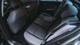 Fiat Tipo - siła prostoty - tylna kanapa, podłokietnik rozłożony