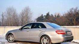 E500 4Matic - demon w przebraniu Mercedesa?