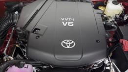 Toyota Tacoma - silnik