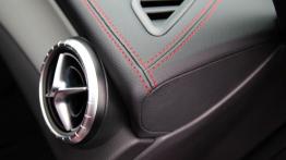 Mercedes CLA Shooting Brake - galeria redakcyjna - deska rozdzielcza