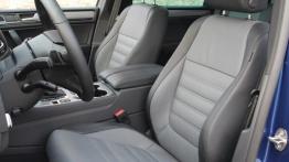 Volkswagen Touareg II Facelifting - galeria redakcyjna - fotel kierowcy, widok z przodu