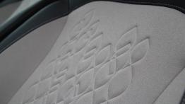 Opel Corsa E 5d 1.0 Ecotec 115KM - galeria redakcyjna - fotel kierowcy, widok z przodu