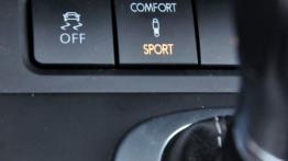 Volkswagen Scirocco 2.0 TSI 265KM - galeria redakcyjna - przycisk do regulacji zawieszenia