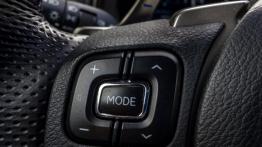Lexus RC F - galeria redakcyjna - sterowanie w kierownicy