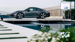 Porsche 911 (992) - galeria redakcyjna - lewy bok