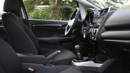 Honda Jazz 1.5 i-VTEC - galeria redakcyjna - widok ogólny wn?trza z przodu