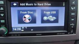 Dodge Avenger - tania limuzyna z silnikiem Volkswagena