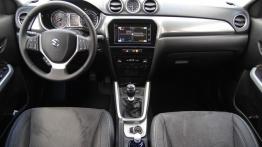 Suzuki Vitara 1.6 VVT 120KM - galeria redakcyjna - pełny panel przedni