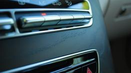 Mercedes Klasa C W205 Kombi - galeria redakcyjna - panel sterowania wentylacją i nawiewem