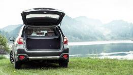 Subaru Outback V 2.5i 175KM - galeria redakcyjna - tył - bagażnik otwarty