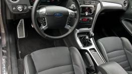 Ford Mondeo IV Kombi 1.6 EcoBoost 160KM - galeria redakcyjna - pełny panel przedni