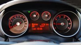 Fiat Punto Punto 2012 Hatchback 5d 0.9 TwinAir 8v 85KM - galeria redakcyjna - komputer pokładowy