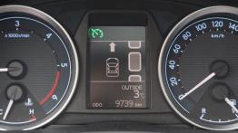 Toyota Auris II Hatchback 5d D-4D 125 124KM - galeria redakcyjna - komputer pokładowy