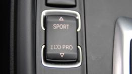 BMW Seria 3 (F30) 335d xDrive 313KM - galeria redakcyjna - przełącznik do sterowania trybami jazdy