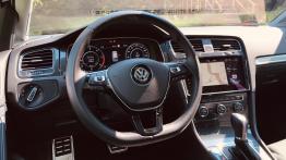 Volkswagen Golf Alltrack 2.0 TDI 184 KM - galeria redakcyjna - kierownica