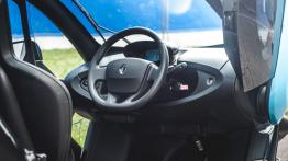 Renault Twizy Life 80 - galeria redakcyjna - pełny panel przedni