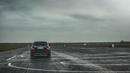 Mercedes na torze w Bednarach - prezentacja dynamiczna