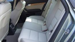 Audi A6 Allroad - galeria redakcyjna - tylna kanapa