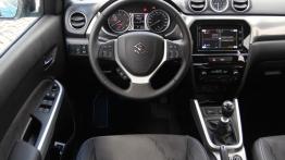 Suzuki Vitara 1.6 VVT 120KM - galeria redakcyjna - kokpit