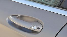 Mercedes GLA 250 4Matic 211 KM - galeria redakcyjna - klamka przód