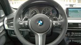 BMW X5 F15 M50d 381KM - galeria redakcyjna - kierownica