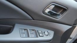 Honda CR-V IV 1.6 i-DTEC - galeria redakcyjna - sterowanie w drzwiach