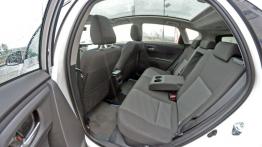 Toyota Auris II Hatchback 5d 1.8 HSD 136KM - galeria redakcyjna - tylna kanapa