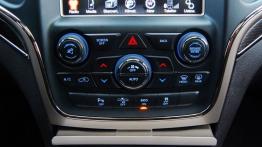 Jeep Grand Cherokee IV Facelifting - galeria redakcyjna - panel sterowania wentylacją i nawiewem
