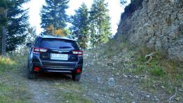 Subaru XV 2.0i 150 KM - galeria redakcyjna - widok z tyłu