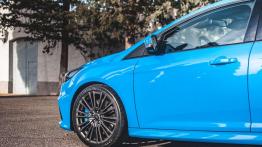 Ford Focus RS - niebieski terrorysta