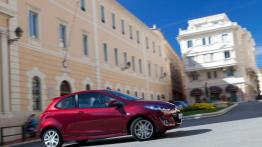 Mazda 2 Facelifting - wersja 3-drzwiowa - prawy bok
