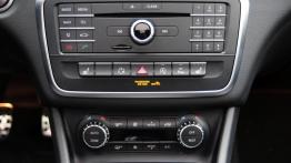 Mercedes CLA Shooting Brake - galeria redakcyjna - konsola środkowa