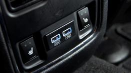 Jeep Grand Cherokee Facelifting SRT8 - galeria redakcyjna - tunel środkowy z tyłu