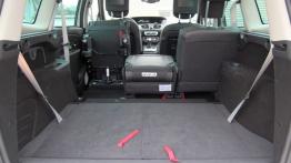 Renault Grand Scenic 1.6 dCi 130KM - galeria redakcyjna - tylna kanapa złożona, widok z bagażnika