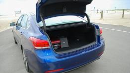 Hyundai Genesis Sedan II - galeria redakcyjna - tył - bagażnik otwarty