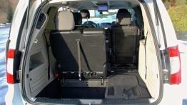Lancia Voyager Van 3.6 V6 283KM - galeria redakcyjna - bagażnik