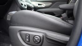 Opel Mokka SUV 1.4 Turbo Ecotec 140KM - galeria redakcyjna - sterowanie regulacją foteli