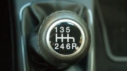 Fiat Punto Punto 2012 Hatchback 5d 0.9 TwinAir 8v 85KM - galeria redakcyjna - skrzynia biegów