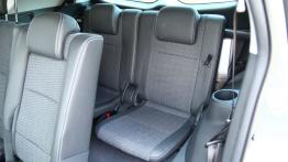 Toyota Verso Minivan Facelifting 2.0 D-4D 124KM - galeria redakcyjna - tylna kanapa