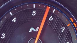 Hyundai i30 Fastback N Performance 2.0 T-GDI 275 KM - galeria redakcyjna - inny element panelu przed