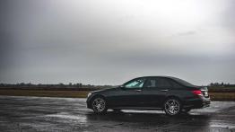 Mercedes na torze w Bednarach - prezentacja dynamiczna