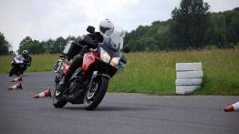 Wyższa szkoła jazdy Suzuki - prędkość może być bezpieczna