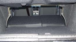 Dodge Avenger - tania limuzyna z silnikiem Volkswagena