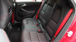 Mercedes CLA Shooting Brake - galeria redakcyjna - tylna kanapa