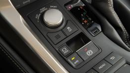Lexus NX 200t (2015) - wersja amerykańska - panel sterowania na tunelu środkowym
