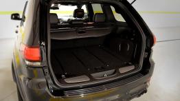 Jeep Grand Cherokee Facelifting SRT8 - galeria redakcyjna - bagażnik