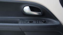 Seat Mii 5d by Mango 1.0 MPI 75KM - galeria redakcyjna - drzwi kierowcy od wewnątrz