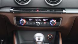 Audi A3 8V Limousine 1.4 140KM - galeria redakcyjna - panel sterowania wentylacją i nawiewem