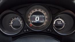 Citroen C4 II Hatchback 5d 2.0 HDi 150KM - galeria redakcyjna - komputer pokładowy