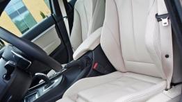 BMW Seria 3 F34 Gran Turismo 320d 184KM - galeria redakcyjna - fotel kierowcy, widok z przodu